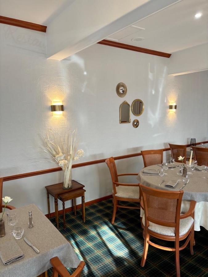 Hotel & Restaurant Le Cardinal Poix-de-Picardie Екстериор снимка