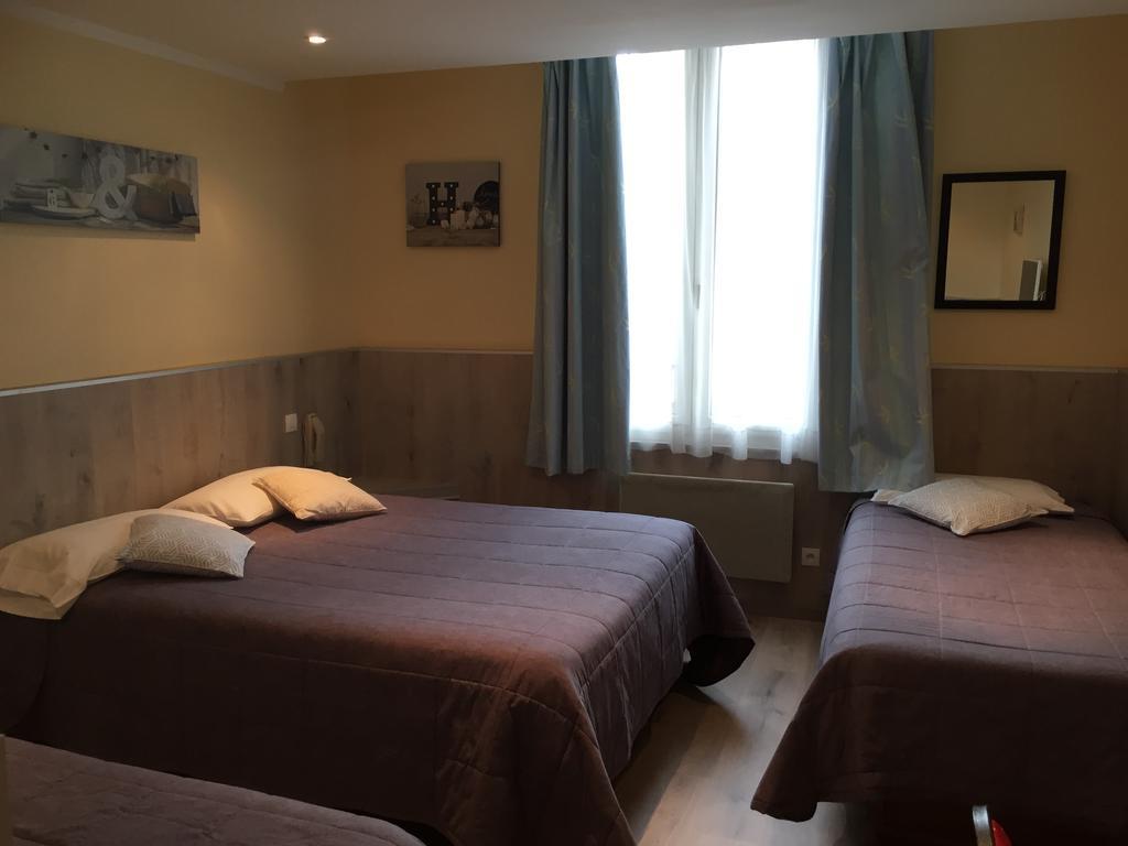 Hotel & Restaurant Le Cardinal Poix-de-Picardie Екстериор снимка